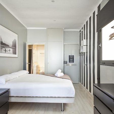 Fira Apartments By Gaiarooms Барселона Номер фото