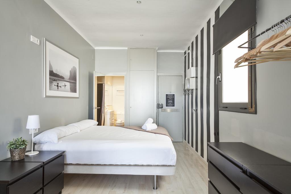Fira Apartments By Gaiarooms Барселона Номер фото