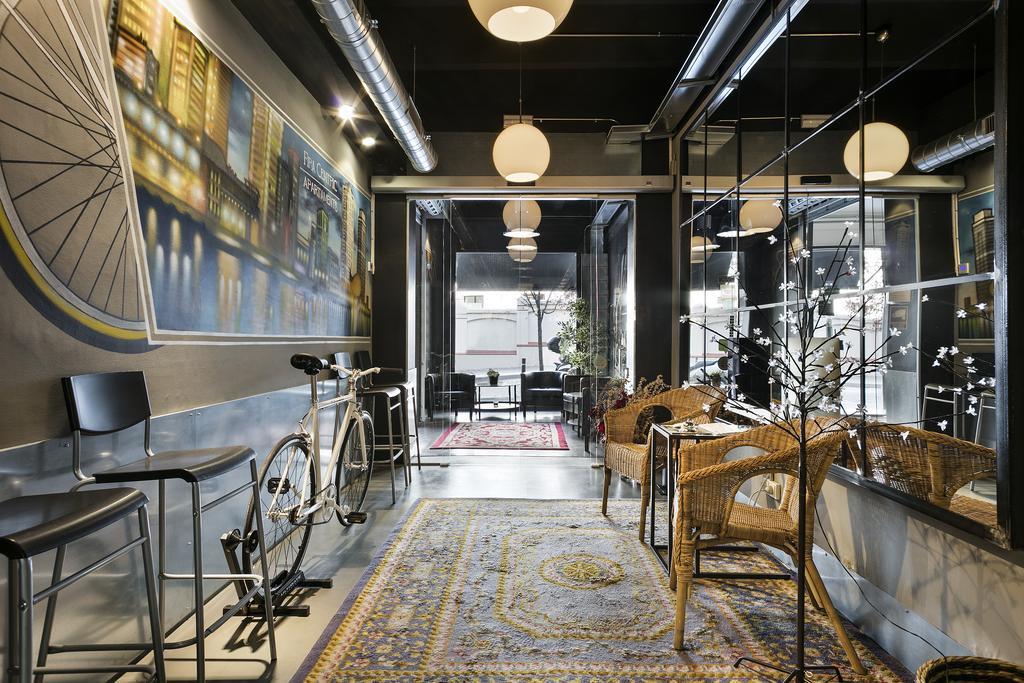 Fira Apartments By Gaiarooms Барселона Экстерьер фото