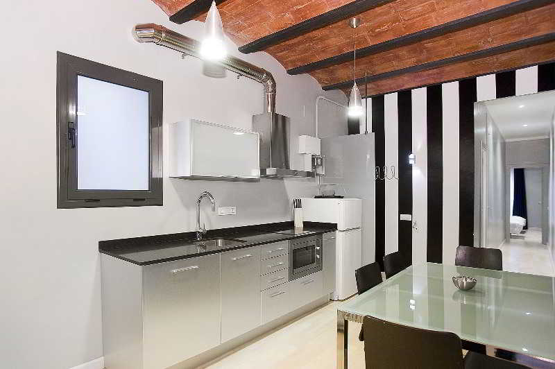 Fira Apartments By Gaiarooms Барселона Экстерьер фото