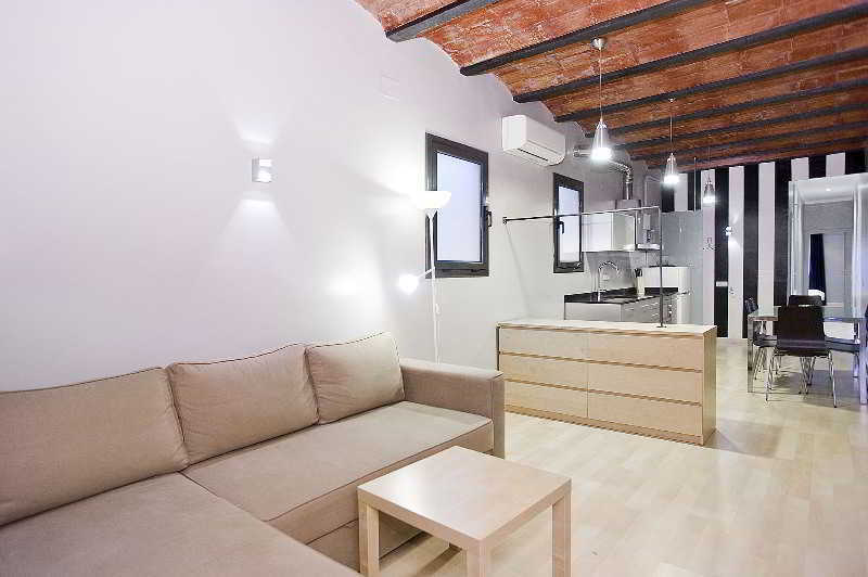Fira Apartments By Gaiarooms Барселона Экстерьер фото